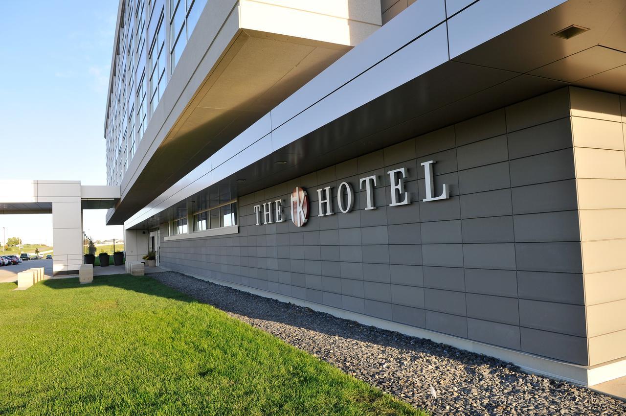 The Hotel At Kirkwood Center Cedar Rapids Exterior photo